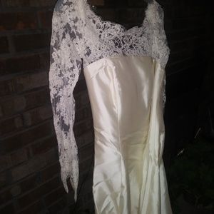 Wedding dress. Size 10